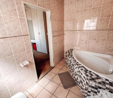 Mogale City Bed & Breakfast | Dicla in the Cradle