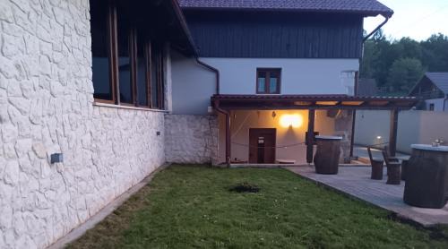 Gospic Villa | Dida Joja