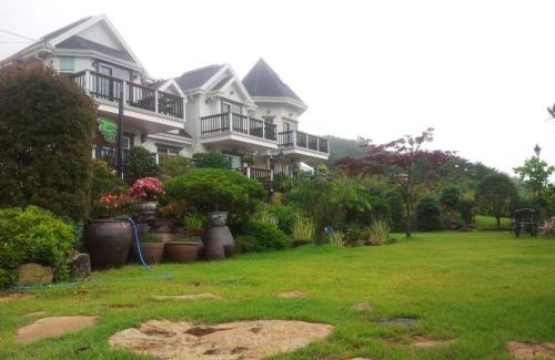 Geoje House | Didimdol Pension