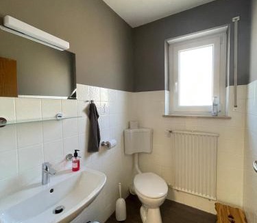 Buttenheim Apartment | Die Buttenheim Lodge - Familienfreundliche Ferienwohnung mit Garten