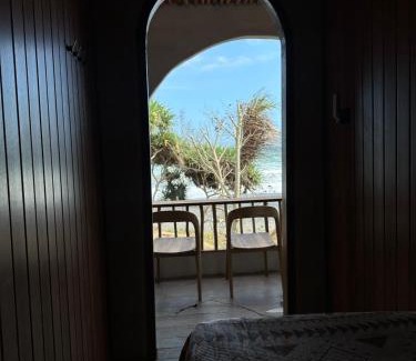 Mendoyo House | Dikaloha Surfschool and Stay