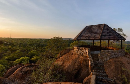 Madibeng Apartment | Dikhololo