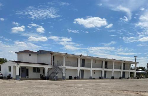 Dilley Hotel | Dilley executive inn