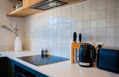 Waihi Beach House | Dillon Darling - fun family holiday home, close to village and beach, sleeps 11!