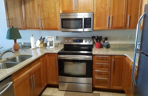 Dillon Condo | Dillon Lake 2 BR Condo-Pool, Hot Tub, 4 lift passes at Keystone-Breck & Arapahoe