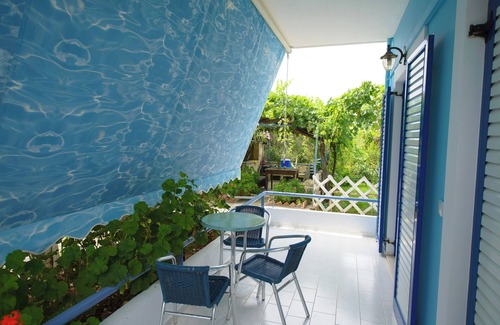 Pyrgos Apartment | DIMITRA GARDEN VIEW APARTMENT