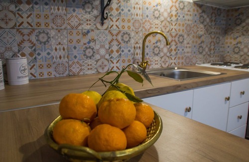 Agia Pelagia House | Dimitra's Vintage Yard, 100 meters from the Agia Pelagia sandy beach!