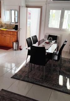 Nea Ionia Apartment | Dimitri's Cosy Home