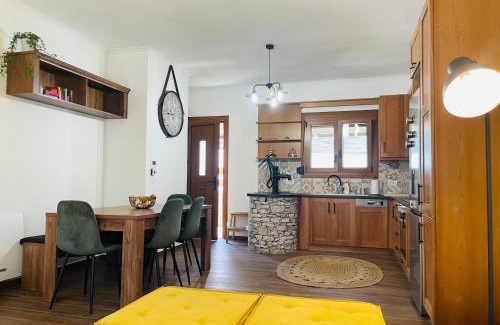 Marathokampos House | Dimitris place