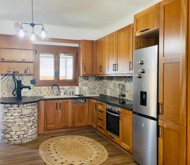 Marathokampos House | Dimitris place