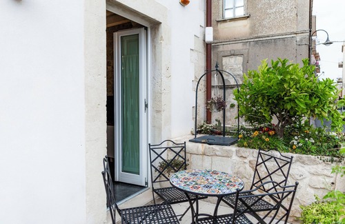 Palazzolo Acreide Historic Centre Apartment | Dimora Bennardo In the name, a story.