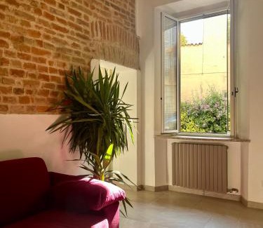 Pavia House | Dimora Boezio7, cozy and charming place in center with private parking
