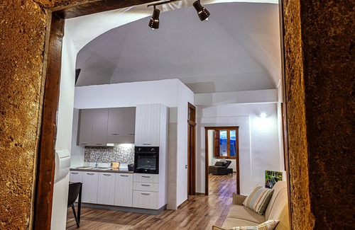 Trentinara Apartment | Dimora del Duca Luxury apartment- minutes from Paestum and wonderful beaches