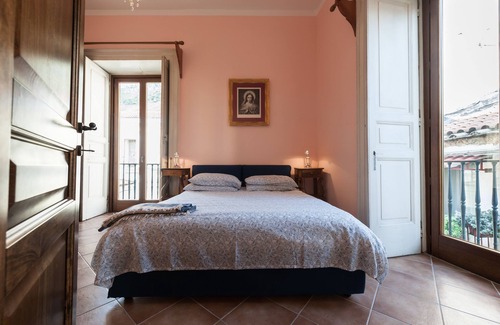 Venafro House | Dimora del Prete di Belmonte - Bed & Breakfast