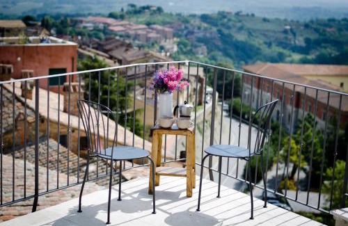 Montepulciano Apartment | Dimora Dell'Erbe Apartment