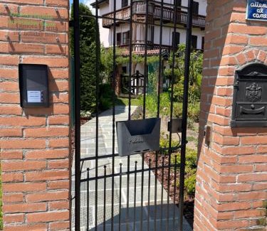 Varallo House | Dimora Fiorita Junior My Holiday Home