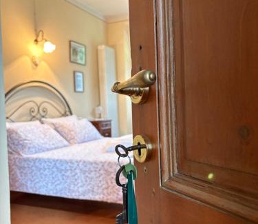 Varallo House | Dimora Fiorita Senior My Holiday Home