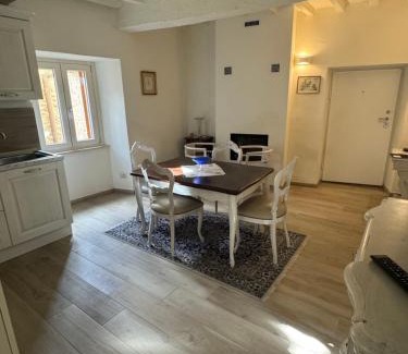 Monte Santa Maria Tiberina Apartment | Dimora monte S. Maria Tiberina