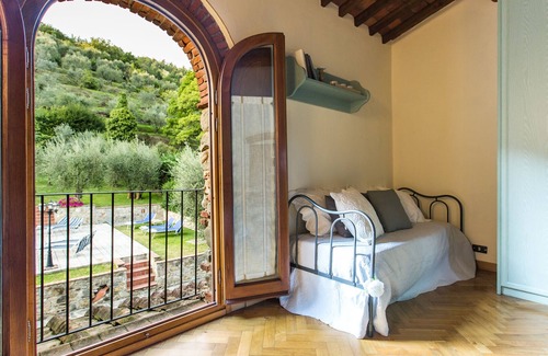 Pistoia Villa | Dimora La Torre Di Bussotto 11, Emma Villas