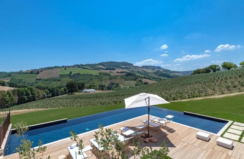 Montefiore dell'Aso Villa | Dimora Montefiore 11, Emma Villas