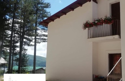 Lorica Apartment | Dimora nel bosco