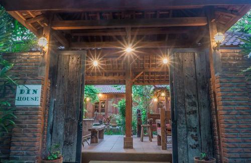 Negara House | Din House Negara Classic Homestay
