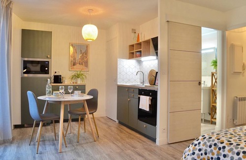 Dinan Apartment | Dinan, beautiful studio close to town center!