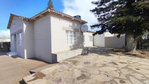 Oranjemund House | Dinas Accommodation House Oranjemund