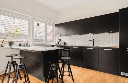 Arstad Apartment | Dinbnb Apartments I 78sqm for the family I Balcony & near the sea
