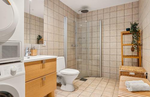 Arstad Apartment | Dinbnb Apartments I 78sqm for the family I Balcony & near the sea