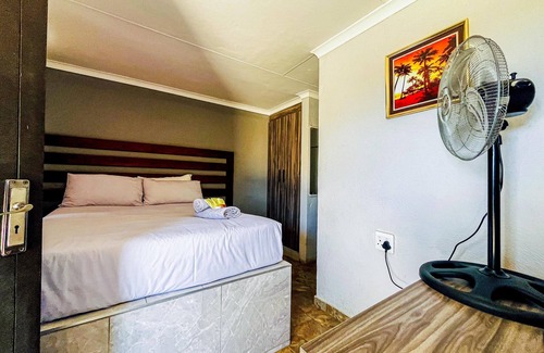 Sterkrivier Bed & Breakfast | Dingwako Lodge