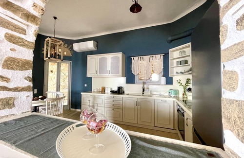 Kardiani Villa | Dionysos Sea and Stone Luxury Villa