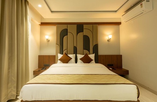 Bavdhan Hotel | Diora Inn