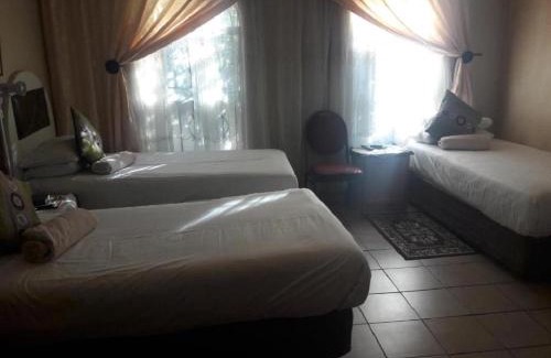 Moses Kotane House | Diphororo guest house