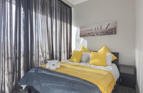 Cape Town City Centre Apartment | Diplomat 123 by CTHA