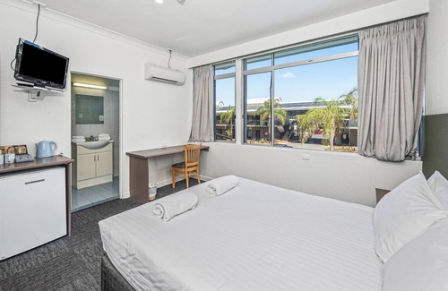 Alice Springs Hotel | Diplomat Hotel Alice Springs