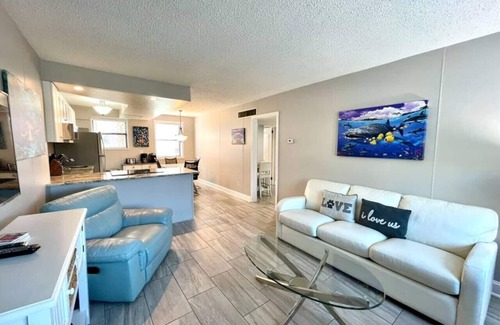 St. Pete Beach Condo | Direct Beach Access & Poolside Happy Hours