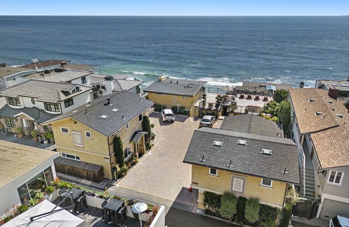Laguna Beach Condo | Direct Beach access/Ocean View Performing Arts Haven