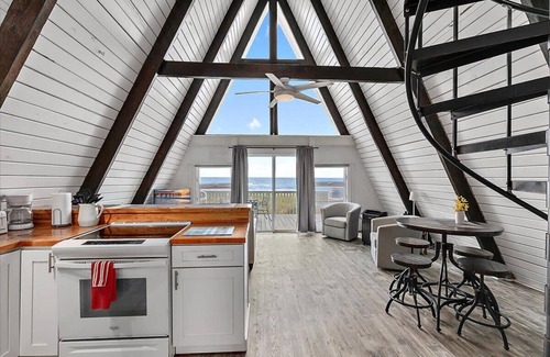 Vilano Beach House | Direct Beach Access, Views! | Dune House