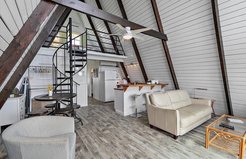Vilano Beach House | Direct Beach Access, Views! | Dune House