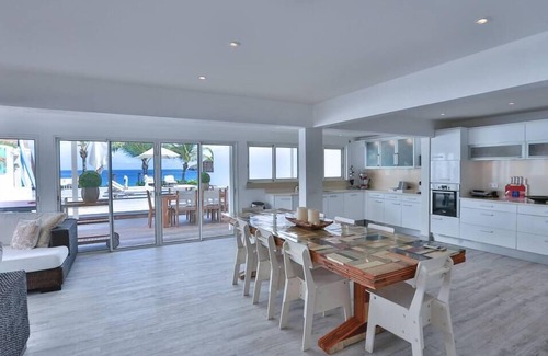 Anse des Flamands House | Direct Beach Access & Pool at Villa GANESHA!