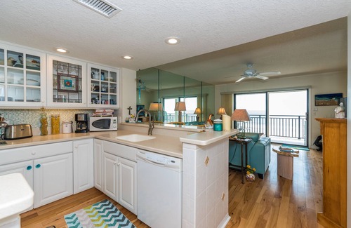 Crescent Beach Condo | Direct beachfront at Crescent Beach, Atlantic Ocean , Matanzas River