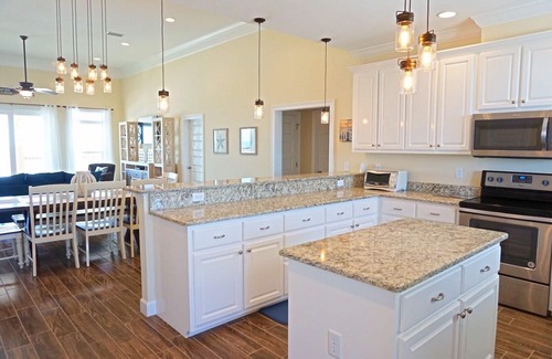 Dauphin Island House | Direct Gulf Front- Soft Sand, Warm Waves, Total Relaxation