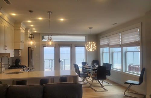 Salisbury House | Direct Ocean Front Salisbury Beach South Siden New Construction!