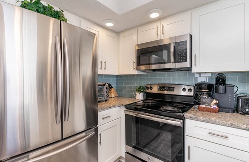 Arcadian Shores Condo | Direct Ocean Front 509SHampton-Full Amenity Access