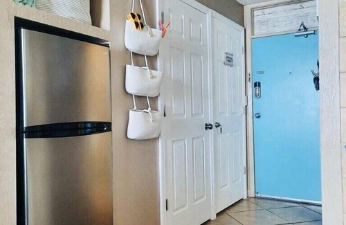 East Daytona Apartment | DIRECT OCEAN VIEW BALCONY-New pool!nn