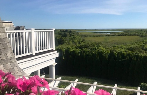 Katama House | DIRECT OCEAN VIEWS OF SOUTH BEACH/KATAMA BAY!