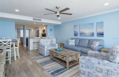 New Smyrna Beach Condo | DIRECT OCEANFRONT - TOP TWO FLOORS - LUXURY TOWNHOUSE - THE PELICAN