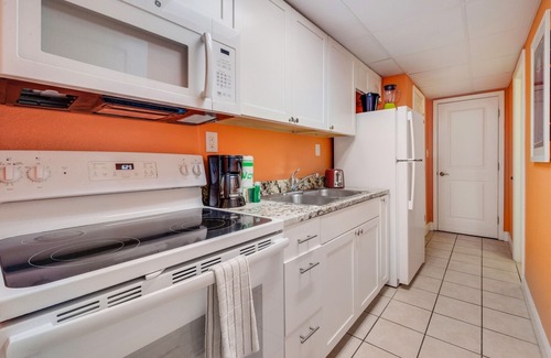 Myrtle Beach Resort | Direct oceanfront, separate bedroom, full kitchen - rates lower than last year !