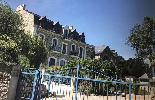 Dinard Apartment | Direct Priory Park -Exceptional beach view St Malo St Servan Solidor